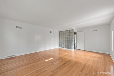 4343 Amelia Ave, Lyons, IL 60534 - photo 2