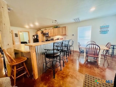 76 Coastal Oaks Loop, Port O'Connor, TX 77982 - photo 7