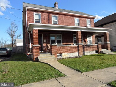 366 E Derry Rd, Hershey, PA 17033 - photo 2