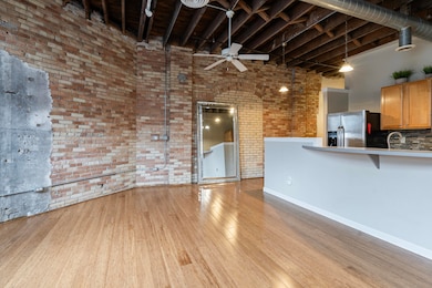 40 Monroe Center St NW unit 307, Grand Rapids, MI 49503 - photo 4