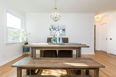1275 dining