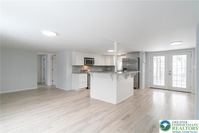 132 Snyder Ave, McAdoo, PA 18237 - photo 4