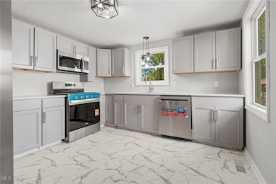 611 3rd St NE, Massillon, OH 44646 - photo 3