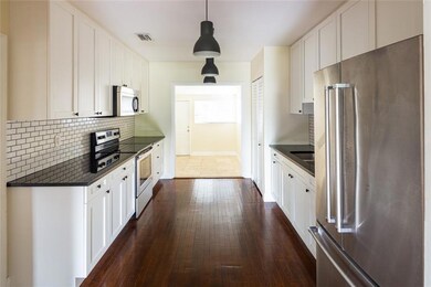 512 36th St, West Palm Beach, FL 33407 - photo 6