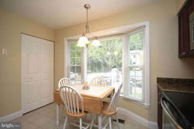 10305 Pond Spice Terrace, Burke, VA 22015 - photo 5