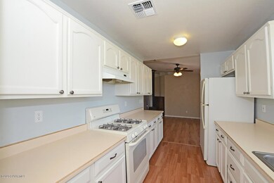 Kitchen & Dining Area