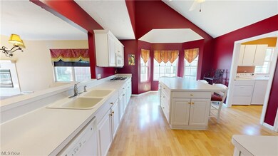 335 Blair Cir unit 4-B, Aurora, OH 44202 - photo 5