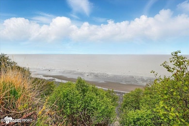 35-13A4520_with_clouds