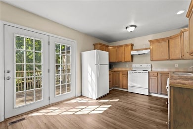 923 N 7th St, Atchison, KS 66002 - photo 5