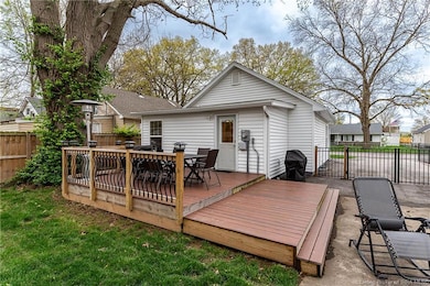 2034 McDonald Ave, New Albany, IN 47150 - photo 5