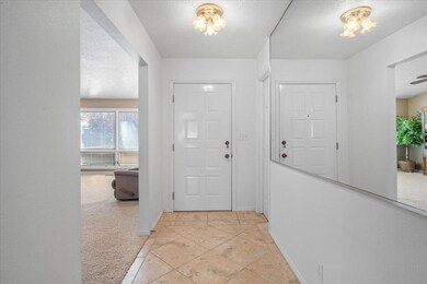 3 Entry Way-3