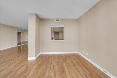 1000 Parkview Dr unit 925, Hallandale Beach, FL 33009 - photo 4