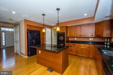 7883 Rockburn Dr, Ellicott City, MD 21043 - photo 7