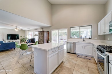 12701 W Hollyhock Dr unit II, Avondale, AZ 85392 - photo 6