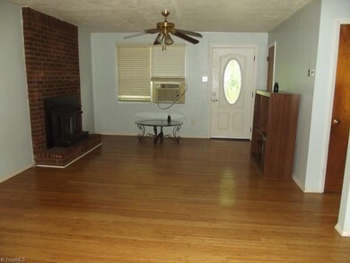 353 Hoover Hill Rd, Asheboro, NC 27205 - photo 4