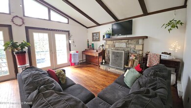 1537 Clover Rd, Long Pond, PA 18334 - photo 4