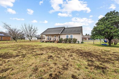 293 Redden Rd, van Alstyne, TX 75495 - photo 4
