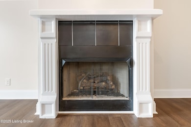 2011 Frankfort Ave 312-20