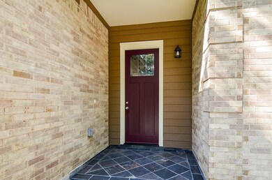 529 Westford St, Houston, TX 77022 - photo 4