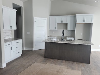 1612 Schreiner Ln, Waunakee, WI 53597 - photo 3