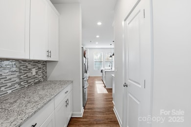 8220 Hudson Forest Dr, Charlotte, NC 28269 - photo 5