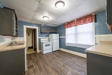 1038 Mount Vernon Rd SE, Cedar Rapids, IA 52403 - photo 7