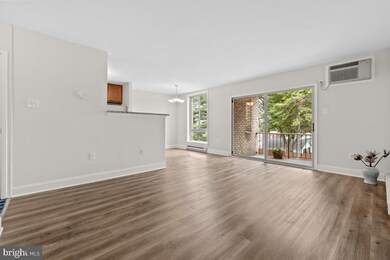 501 Prospect Blvd unit B-39 PHASE 1, Frederick, MD 21701 - photo 2