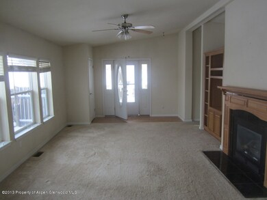 1044 Hudack Cir, Craig, CO 81625 - photo 4