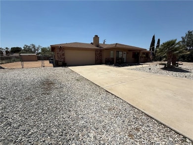 21275 Pocomoke Rd, Apple Valley, CA 92308 - photo 2