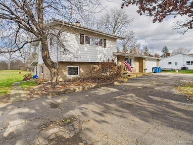 1256 W Rowland St, Flint, MI 48507 - photo 3