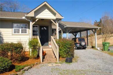 477 Silver Creek Unit A Front Entrance