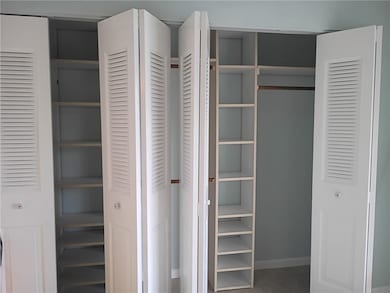 130 Lyndhurst E unit F, Deerfield Beach, FL 33442 - photo 3