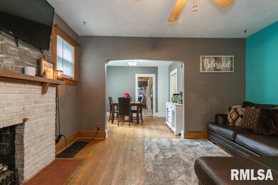 1511 Elm St, Davenport, IA 52803 - photo 4