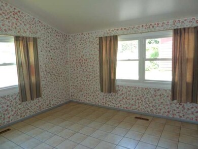 1117 Denver Dr, Carpentersville, IL 60110 - photo 7