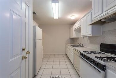 826 Avenue A, College Station, TX 77840 - photo 4