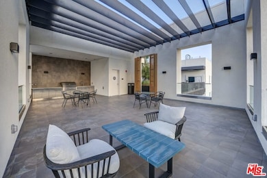 107 S Hewitt St unit 215, Los Angeles, CA 90013 - photo 5