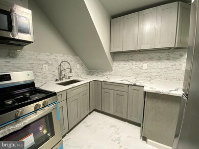 1207 Macarthur Dr, Camden, NJ 08104 - photo 3