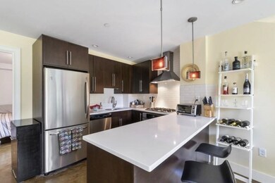 64-66 Salem St unit 5R, Boston, MA 02113 - photo 5