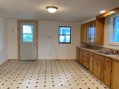 881 Washington St, Stewartstown, NH 03597 - photo 4