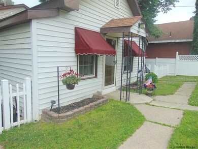 149 New Turnpike Rd, Troy, NY 12182 - photo 2