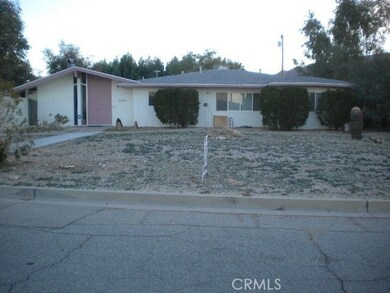 74405 Cottonwood Dr, Twentynine Palms, CA 92277 - photo 2