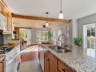 394 Beane Rd, Huntington, VT 05462 - photo 5