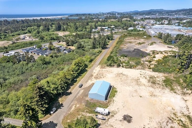 100 SE 40th St, Newport, OR 97366 - photo 2