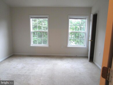 208 Hupps Hill Ct, Strasburg, VA 22657 - photo 7