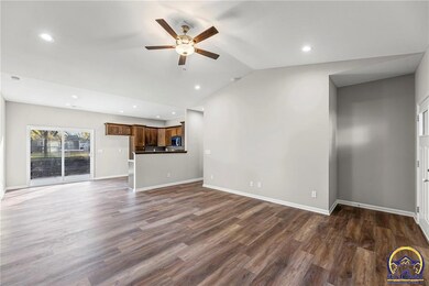 1025 S Olive St, Ottawa, KS 66067 - photo 3