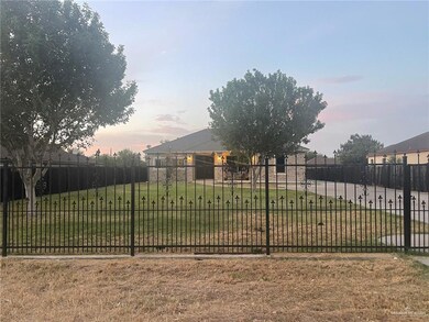 1435 W Rogers Rd, Edinburg, TX 78541 - photo 2