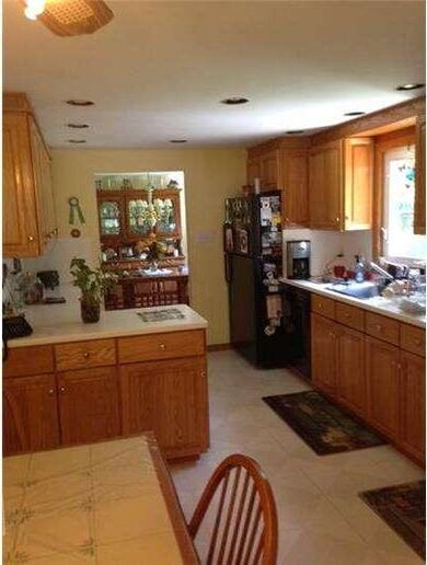 55 Neshaminy Dr, Warminster, PA 18974 - photo 2