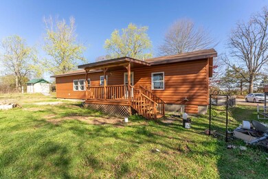 Country Home with acreage Oregon County4