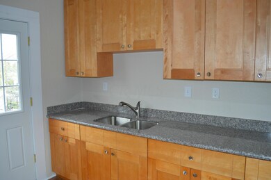 Kitchen (2)