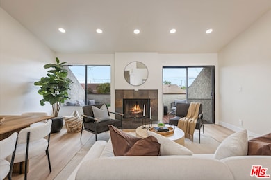 164 W 220th St unit 10, Carson, CA 90745 - photo 6